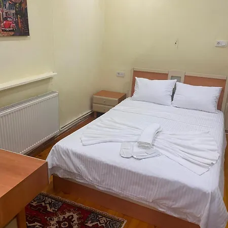 Quarto em Acomodações Particulares Muhterem Hanim Konagi *