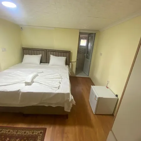 Muhterem Hanim Konagi