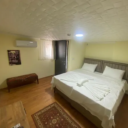 Muhterem Hanim Konagi * Istanbul